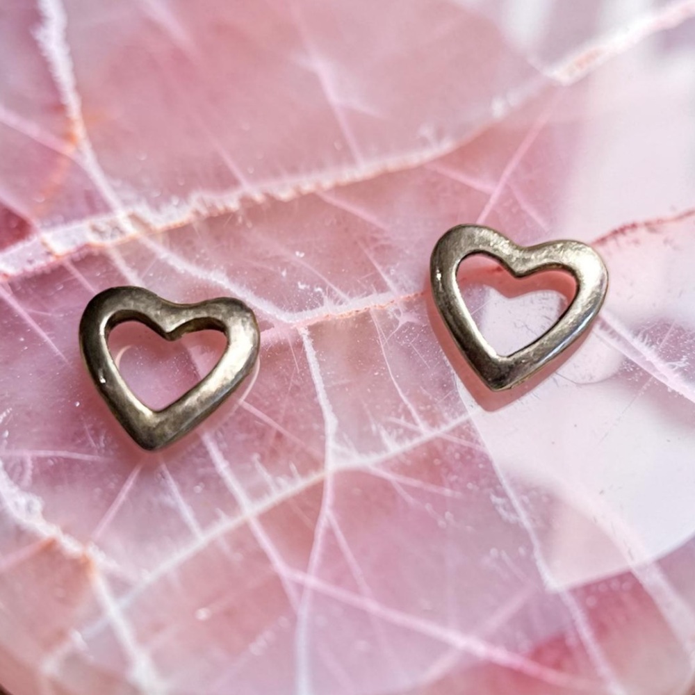 925 Sterling Silver Heart  Studs - Minimal Open Heart Earrings